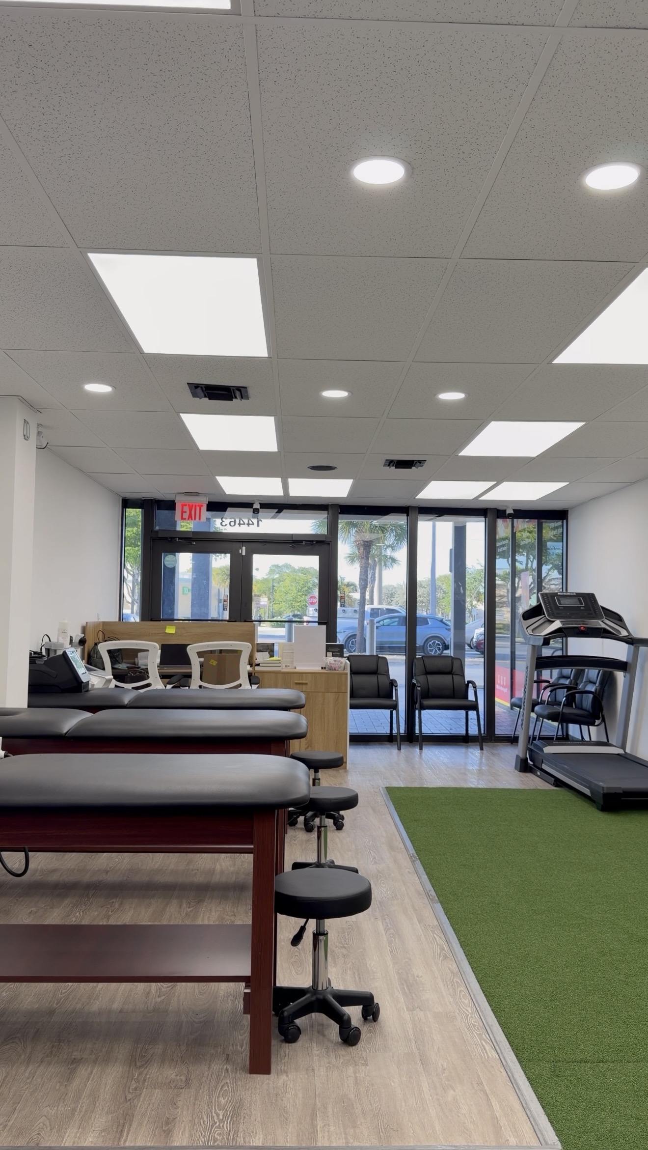 Alina PT clinic interior with treatment tables and equipment